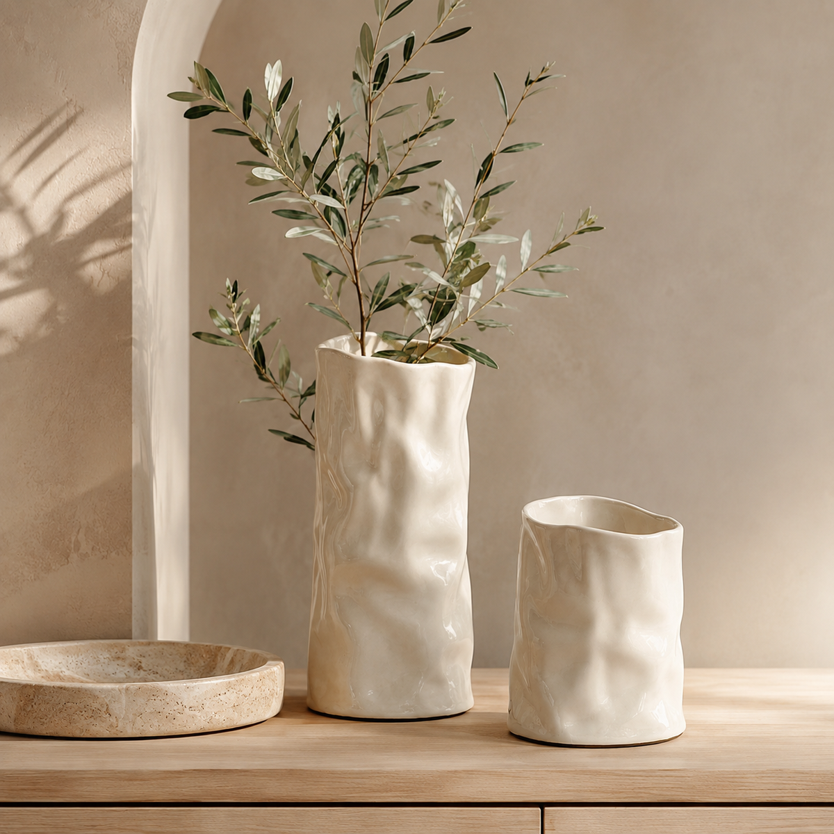 Le Plissé — Vase sculptural crème